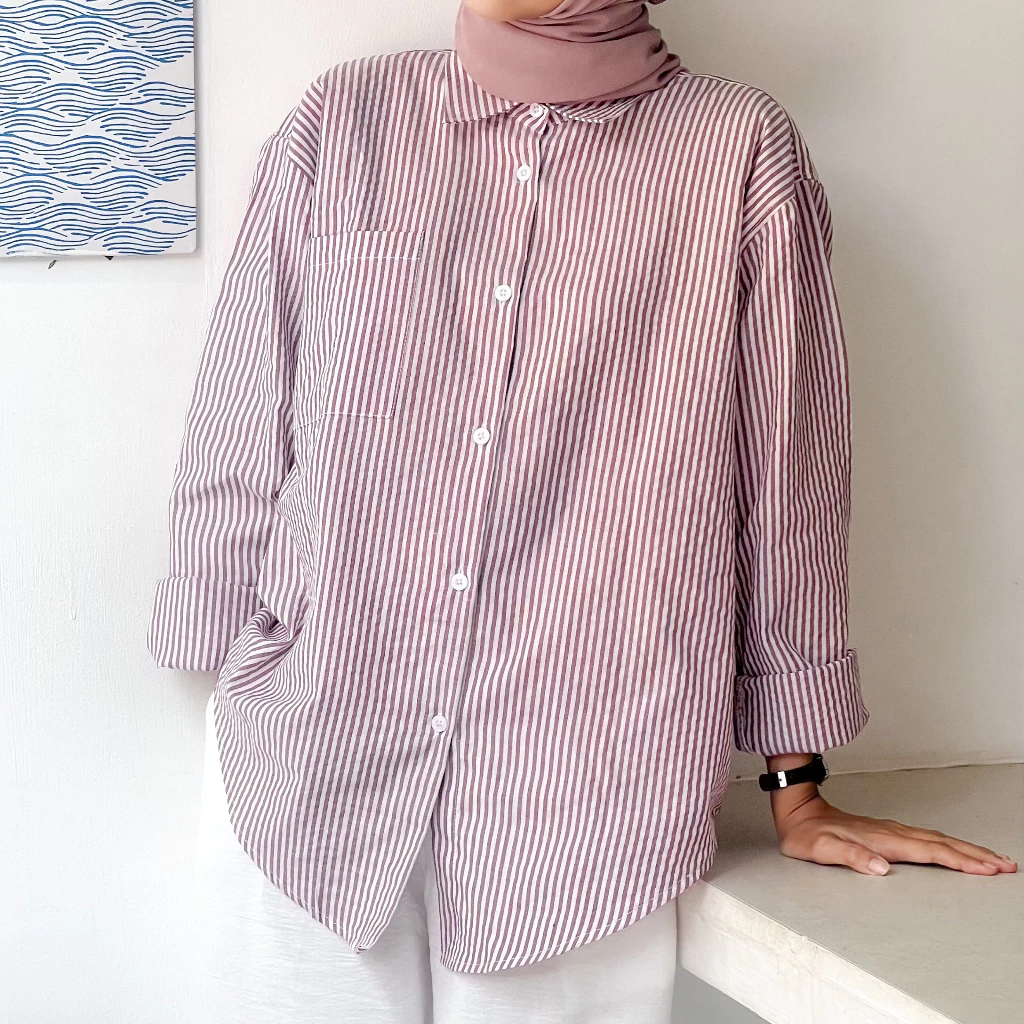 5 Inspirasi Outfit Ngopi Bareng Bestie