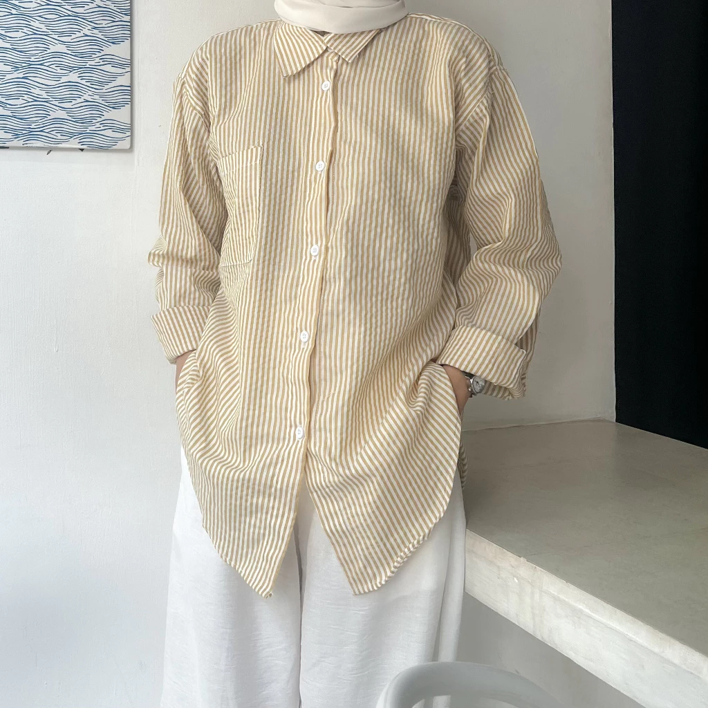 5 Inspirasi Outfit Ngopi Bareng Bestie
