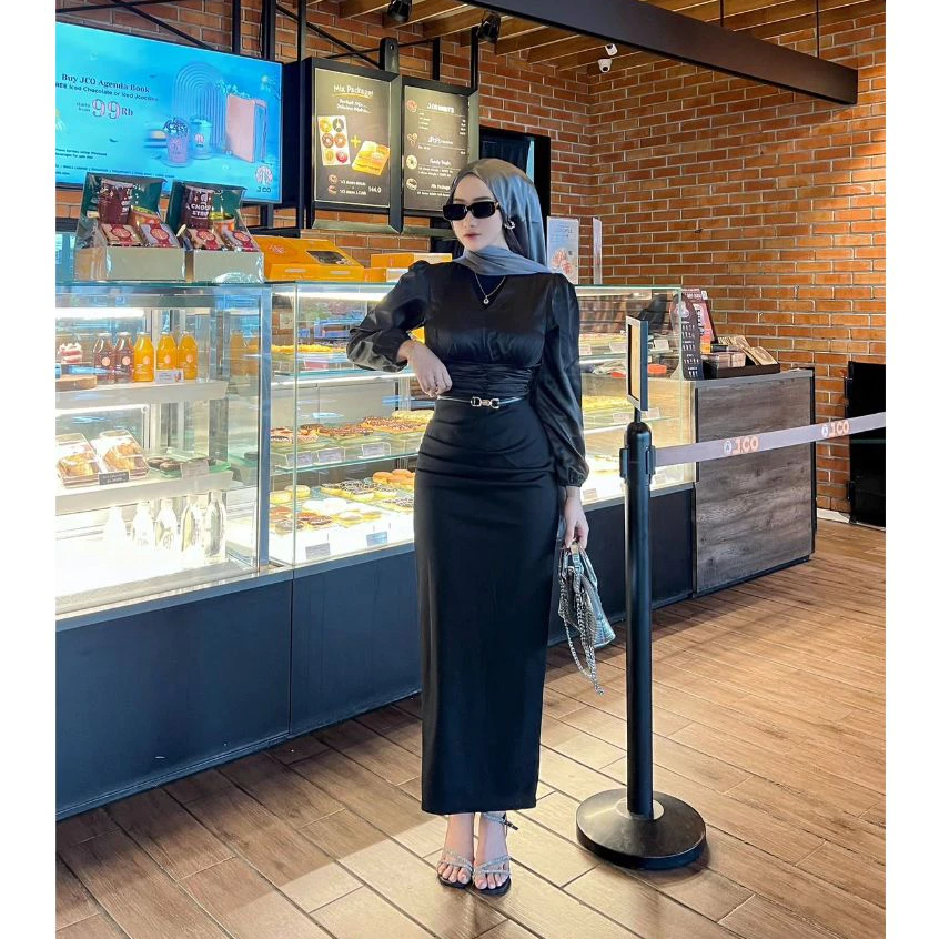 5 Inspirasi Outfit Ngopi Bareng Bestie