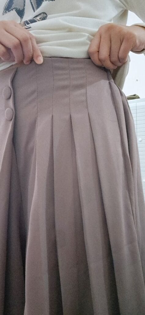 Rok Kulot Ini Punya 6 Warna Cantik yang Nggak Boleh Kamu Lewatkan