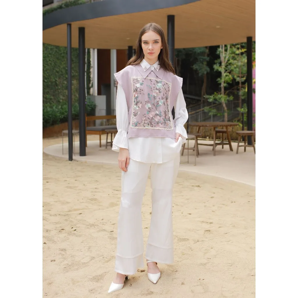 5 Inspirasi Outfit Ngantor Modern dan Elegan di 2025